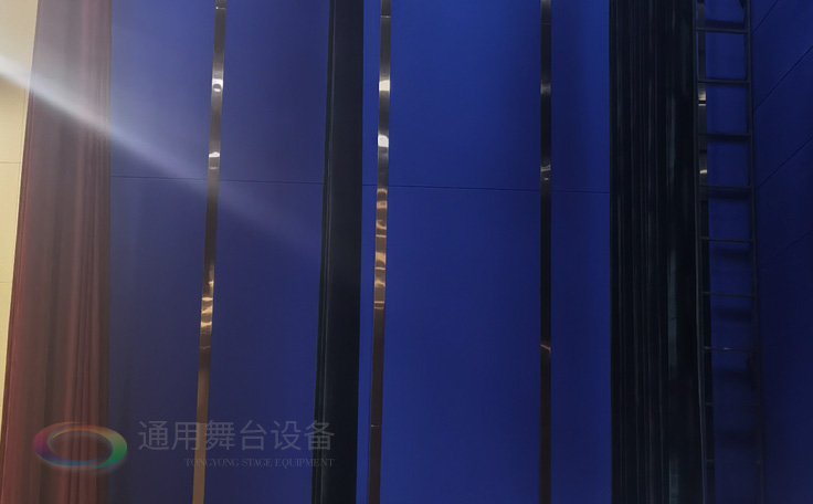 舞臺幕布的阻燃等級：永久性阻燃、阻燃、耐久性阻燃、非阻燃、可加工為阻燃...